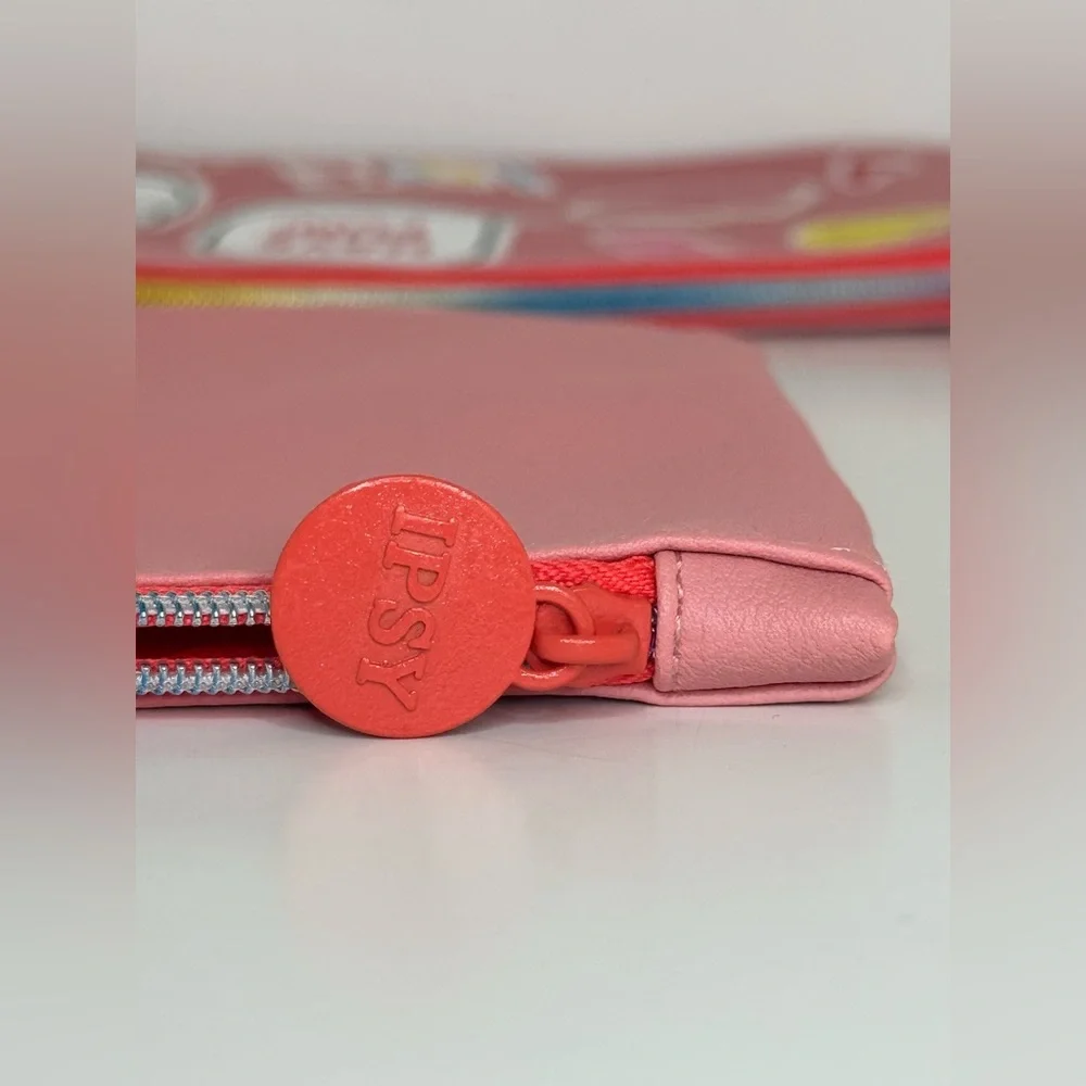 Ipsy Cosmetics bag (2)